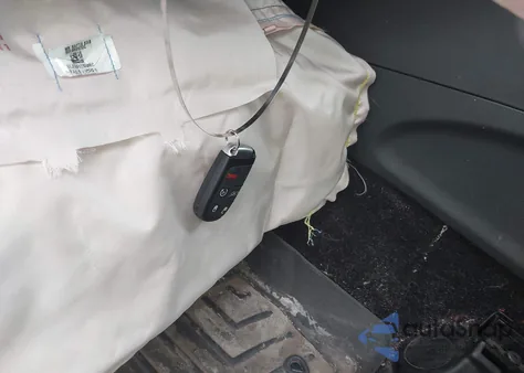 2015 Jeep Grand Cherokee Limited z USA, uszkodzony, nr VIN 1C4RJFBG5FC166300